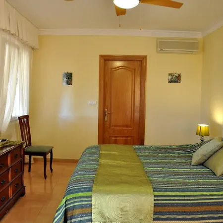 Sleeps 15 Pool Air Con Wifi * Torremolinos